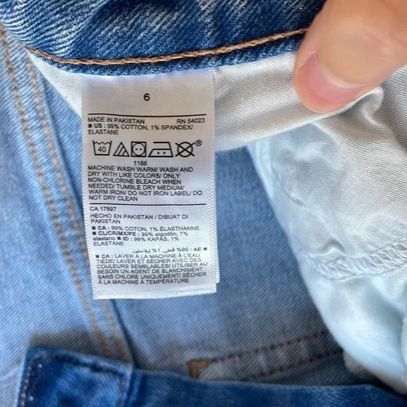 NWT Old Navy OG Straight Jeans - Size 6 - Picture 5 of 7